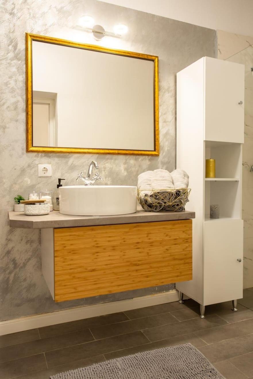 Luxury Ultra Central Sibiu Buitenkant foto